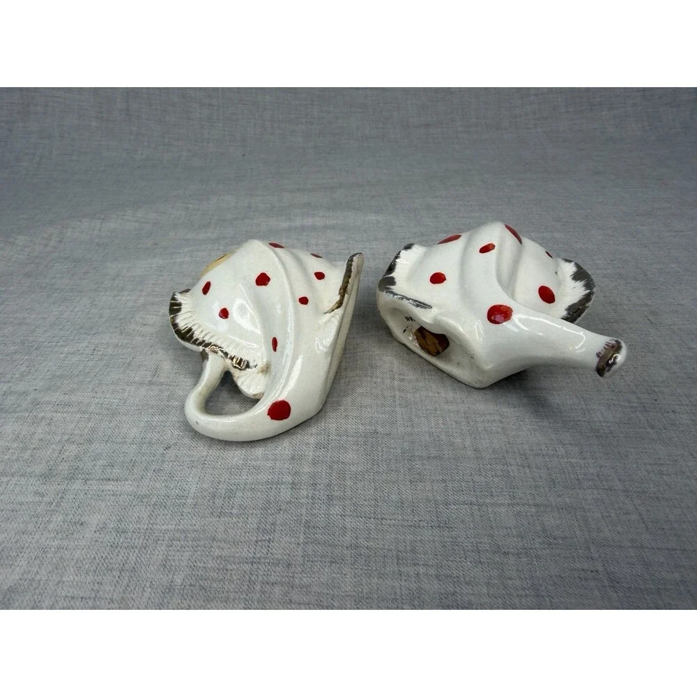 Anthropomorphic Anthro Stingray Red Polka Dot Salt Pepper Shakers 1950's